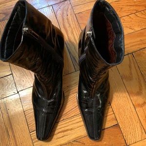 Aquatalia waterproof patent leather bootie